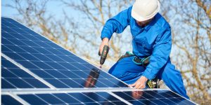 Installation Maintenance Panneaux Solaires Photovoltaïques à Loyettes